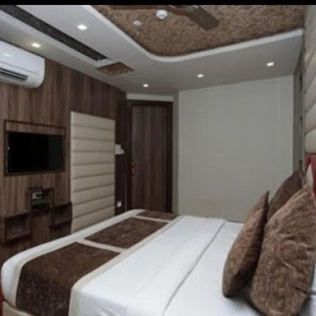 Hotel Sanjay International,กานปูร์ ภายนอก รูปภาพ