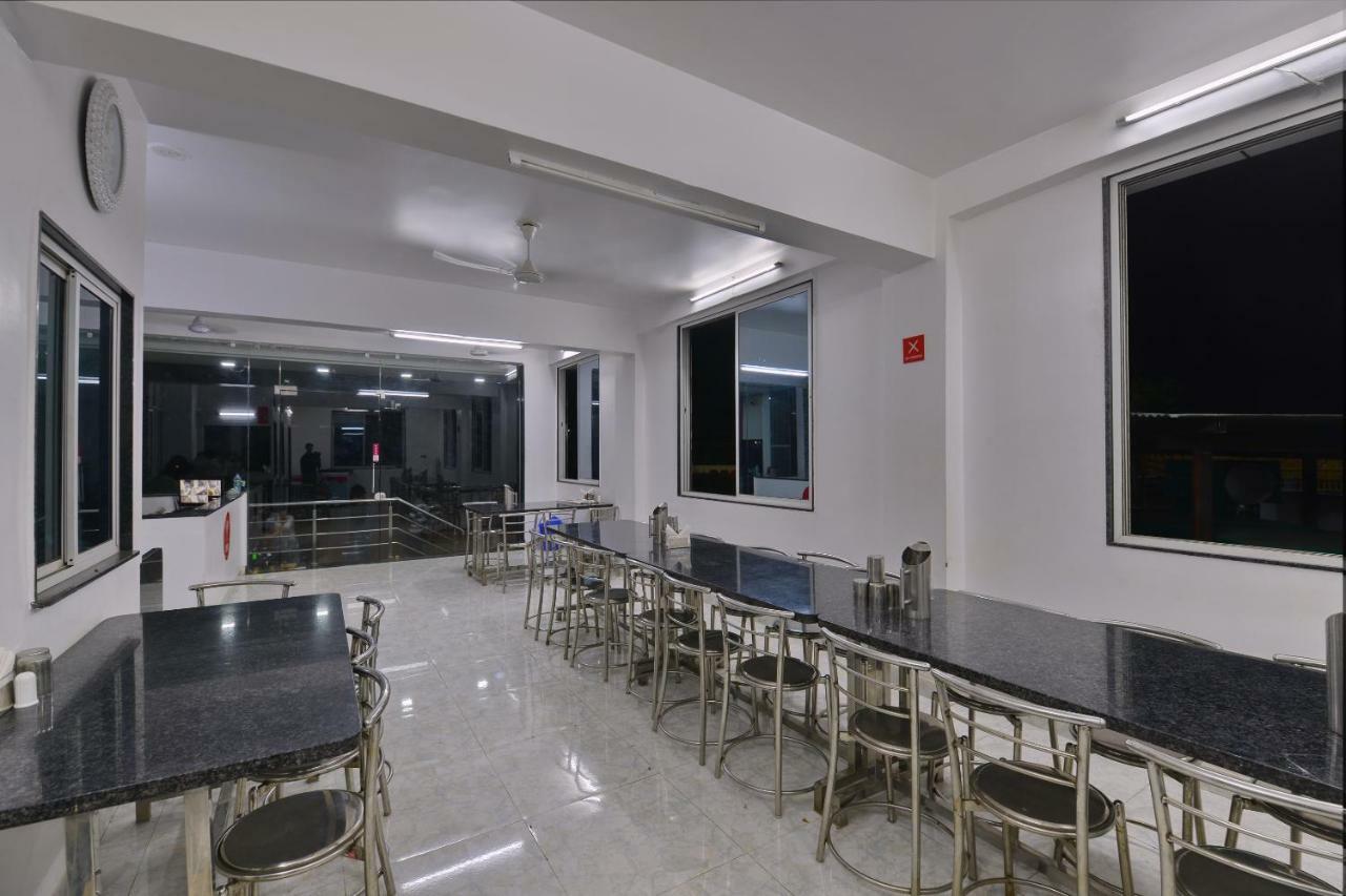 Hotel Sanjay International,กานปูร์ ภายนอก รูปภาพ